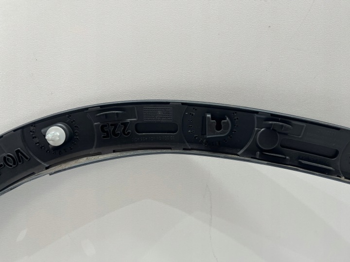 BMW X1 U11 MODULE MOULURE GARDE-BOUE AVANT AVANT GAUCHE 5A01685