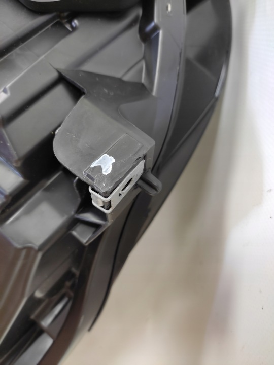 TESLA MODÈLE 3 LIFT Y PHARE GAUCHE AVANT COMPLET LED 20-