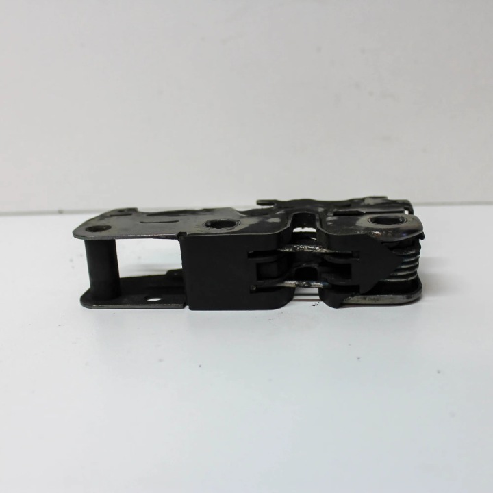 VOLKSWAGEN OE 5N0823509C