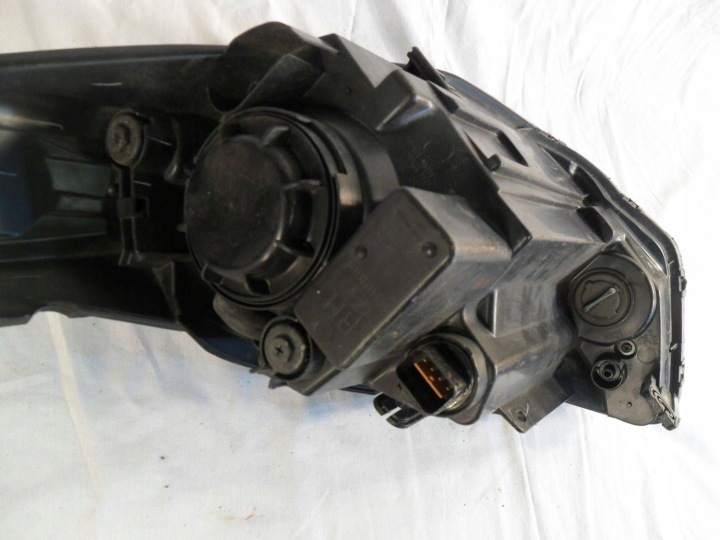 PROJECTEUR AVANT CÔTÉ GAUCHE HYUNDAI I10 MM121