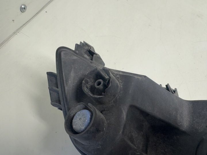 SKODA SUPERB II LIFT PHARES ANTIBROUILLARD DROIT 3T0941700C