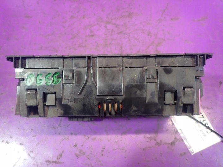 AUDI A4 B7 04-08 PANNEAU COMMANDE FLUX D'AIR 8E0820043BL
