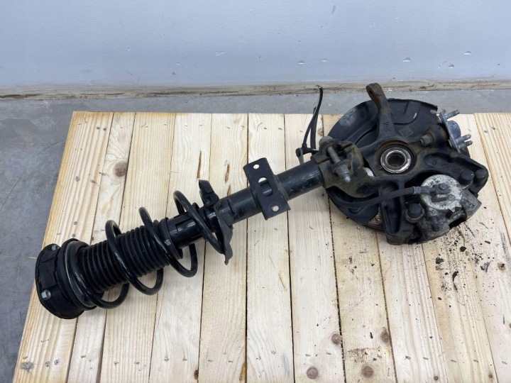VW TAIGO 1.5 TSI MCPHERSON DROIT AMORTISSEUR ROTULE DE DIRECTION 2Q0413031EM