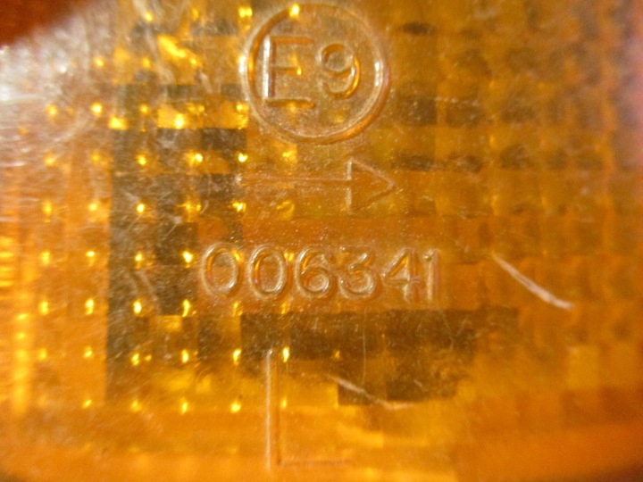 183/2 CLIGNOTANT CLIGNOTANT LEWO AVANT OPEL CORSA A 83-90R. 006341 90166993