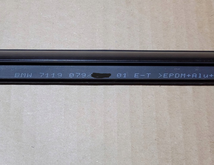 MOULURE RACLOIR VITRES PORTES GAUCHE BMW 3 COUPÉ E92 E93 7119079