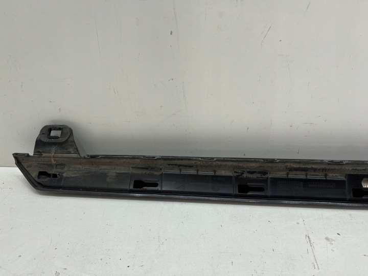 SKODA KAMIQ 658 MONTE CARLO MOULURE SEUIL DROITE 658853544R