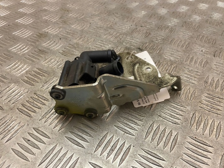 VOLVO XC40 2019 POMPE CIRCULATION CIRCULATION EAU