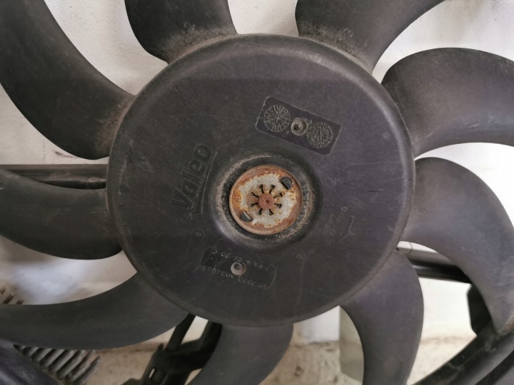 VENTILATEUR RADIATEUR AUDI A4 B8 2.7 TDI 2.7 TDI 2008-2012 8K0121207D