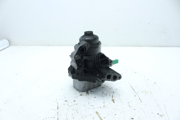 CHÂSSIS FILTRE HUILES RADIATEUR 03N115389K SKODA SUPERB III 2.0 TDI