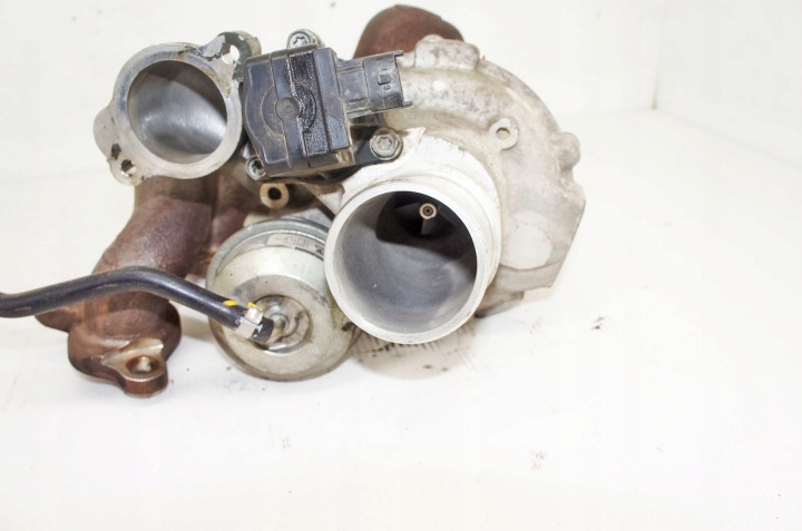 VA404 MASERATI QUATTROPORTE VI 3.0I TURBOCOMPRESSEUR 297712 1044T12-2649C15