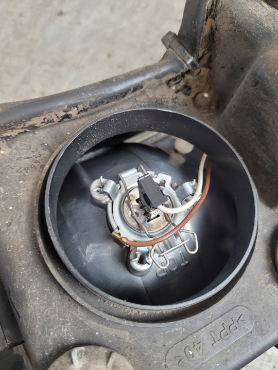PHARE GAUCHE AVANT GAUCHE AVANT DAF XF 105