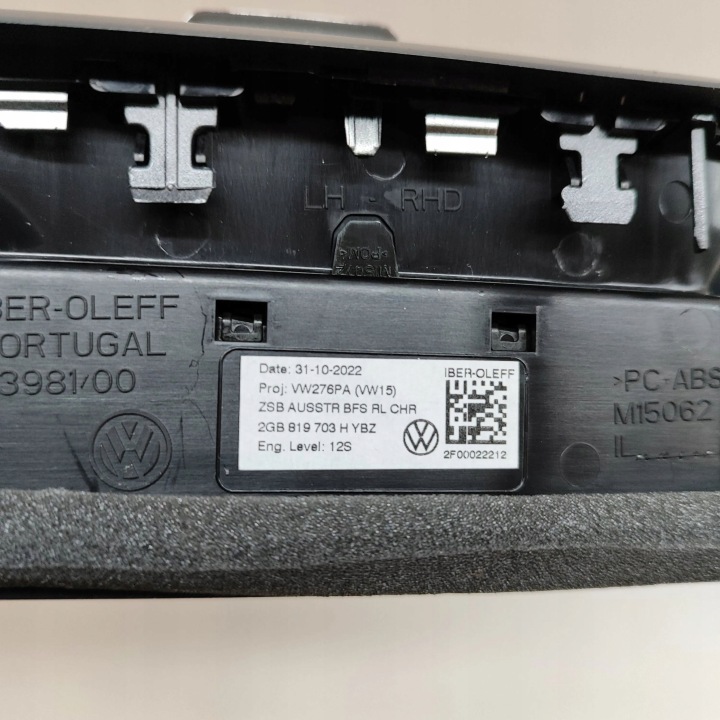VOLKSWAGEN T-ROC 2023 CHÂSSIS BOÎTE À GANTS TABLEAU DE BORD INSTRUMENTATION