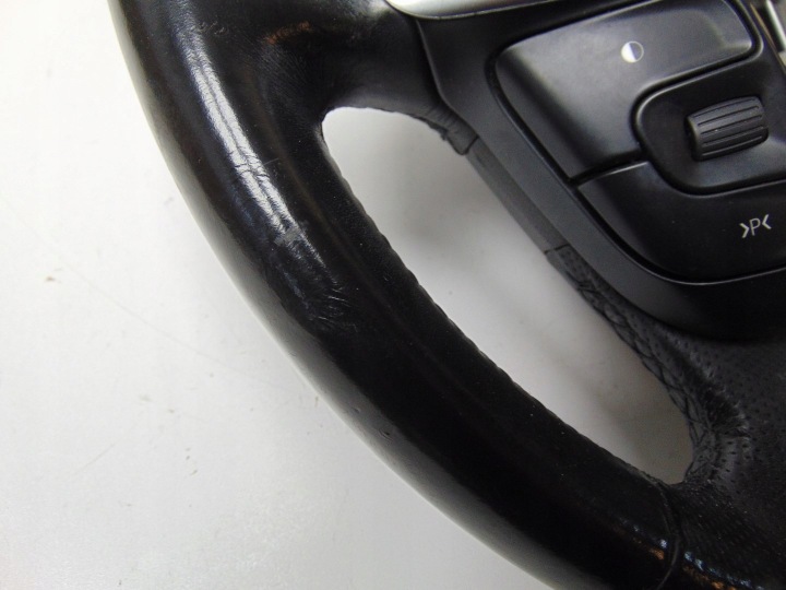 VOLANT CUIR MULTIFONCTION CITROEN C4 II B7 96754519ZD