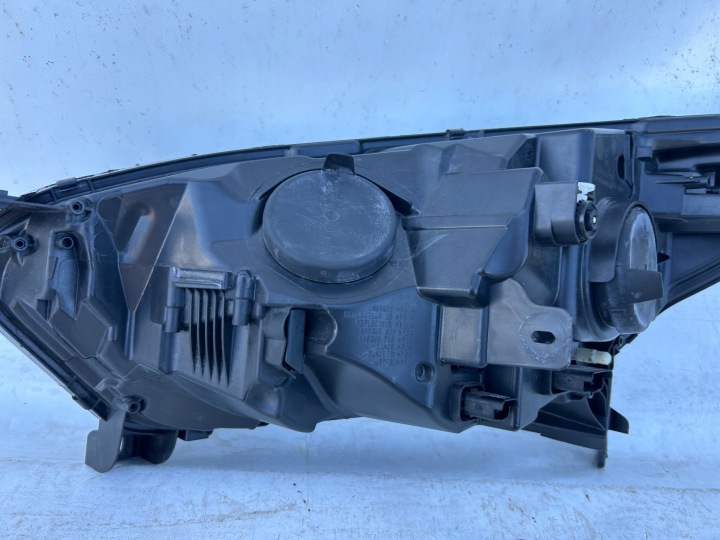 RENAULT CAPTUR 13-20 PHARE DROITE 260105066R ORIGINAL EUROPE