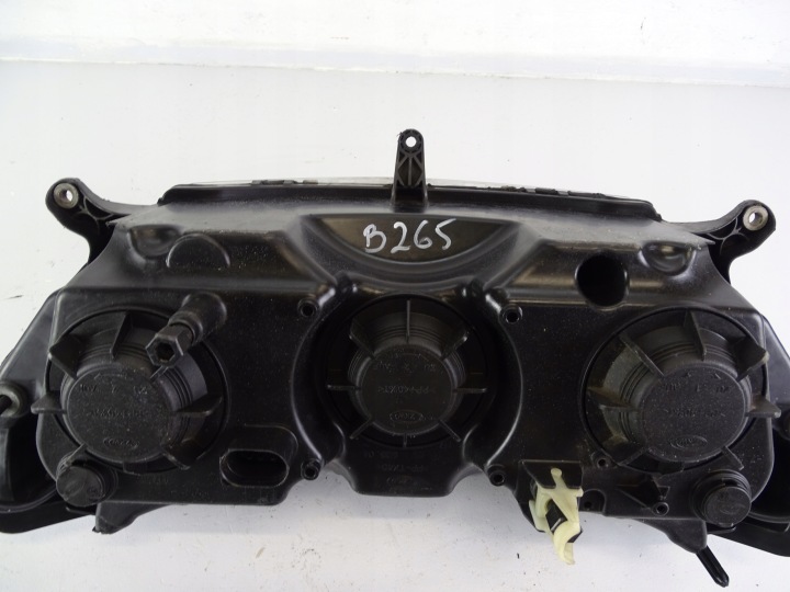 B256 BMW R 1200 RT ST R1200RT R1200ST PHARE PROJECTEUR AVANT 63127681661