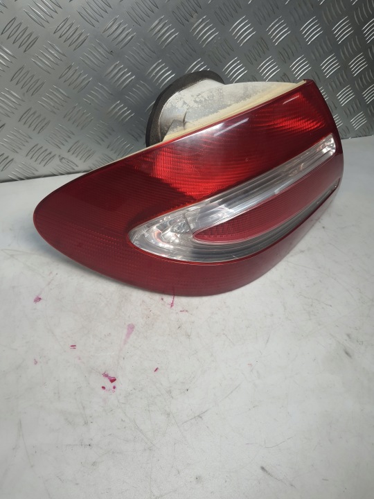 PHARE INSERT GAUCHE ARRIÈRE MERCEDES CLK W209 2098200164
