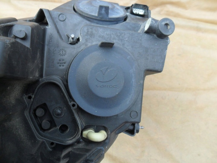 PHARE AVANT GAUCHE FORD FIESTA MK7 MK8 2017