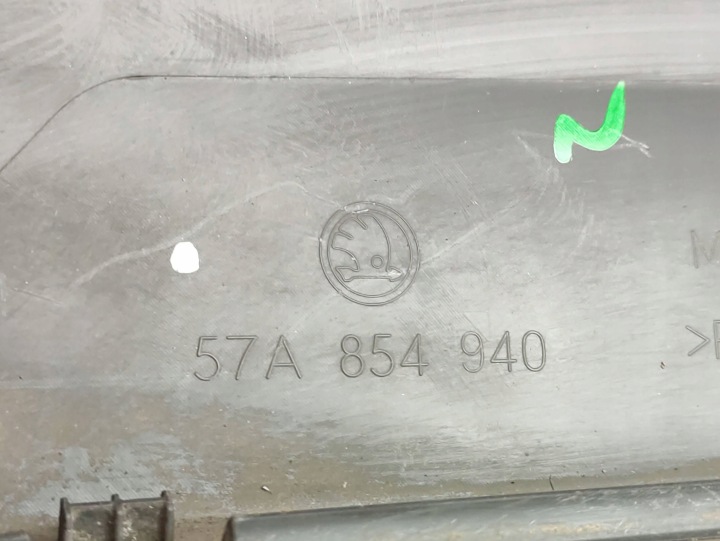 SKODA KAROQ MOULURE PORTES DROIT AVANT 57A854940