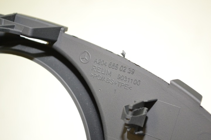 MERCEDES C W204 LIFT PROTECTION CHÂSSIS TABLEAU DE BORD EUROPE A2046890239