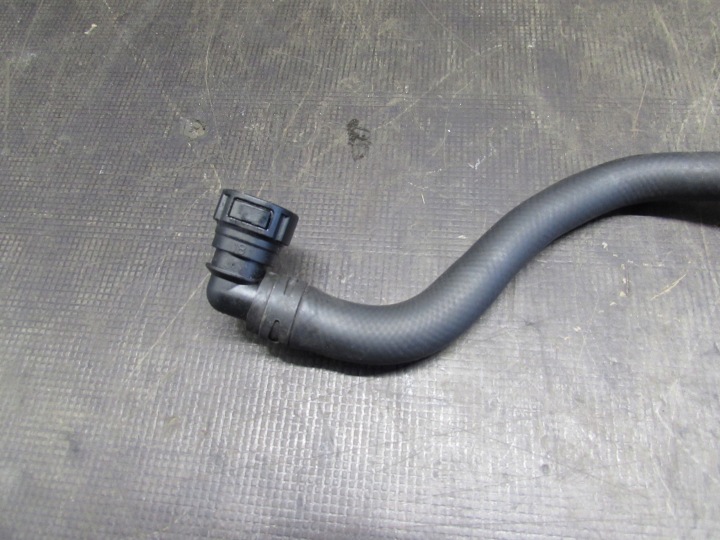 FIL TUYAU EAU FORD MONDEO MK4 2.0 TDCI 06-14R 6G913691ED