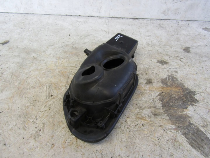 VW PASSAT B8 UNIVERSEL CLAPET GOULOTTE DE REMPLISSAGE CARBURANTS 3G9809117