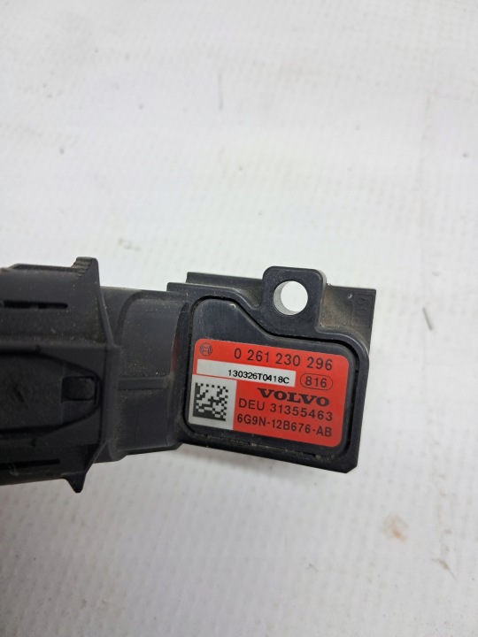 CAPTEUR PRESSION AIR CHARIOT CAPTEUR RANGE ROVER EVOQUE 6G9N-12B676-AB