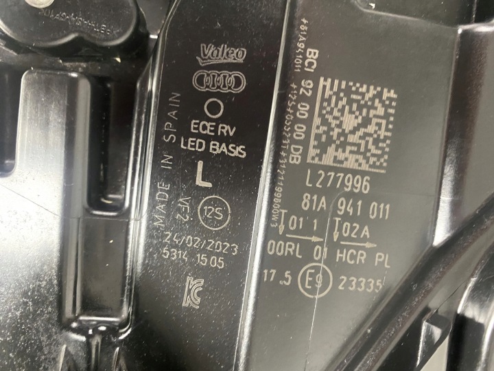 AUDI Q2 81A PHARE GAUCHE AVANT AVANT COMPLET LED 81A941011 OE