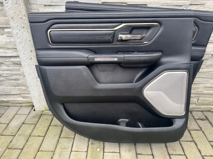 DODGE RAM 1500 V 19 SIÈGES BANQUETTE ARRIÈRE CARDAN GARNITURE LIMITED CUIR CHAUFFAGE