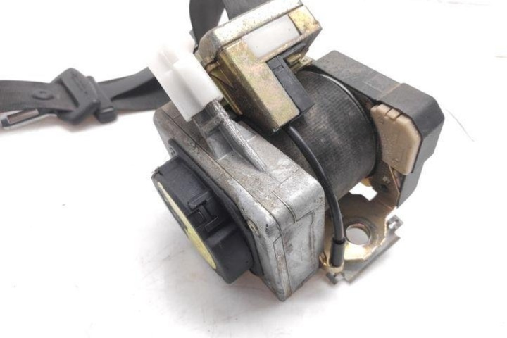 CEINTURE DE SÉCURITÉ ARRIÈRE DROIT VW PASSAT VARIANT B5 (3B6) 193857737 1.9L
