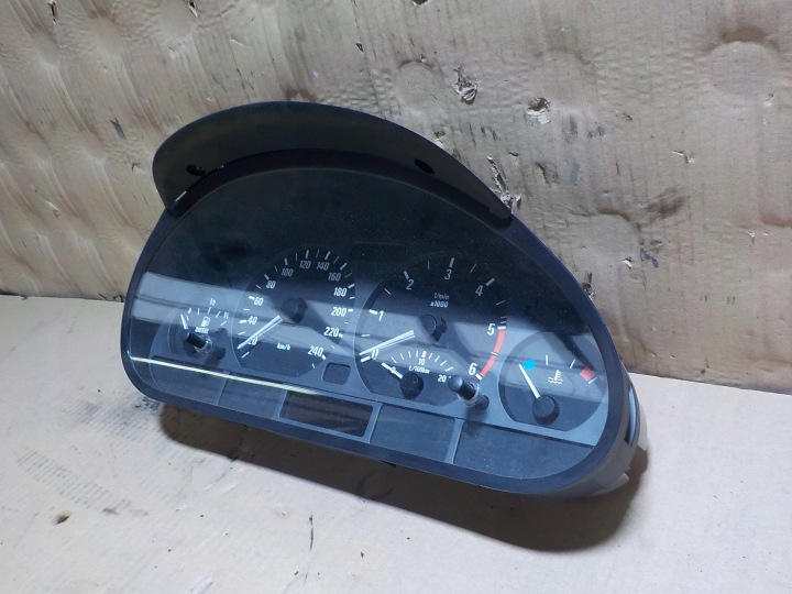 BMW 320 COMPTEUR COMPTEUR 6 940 870