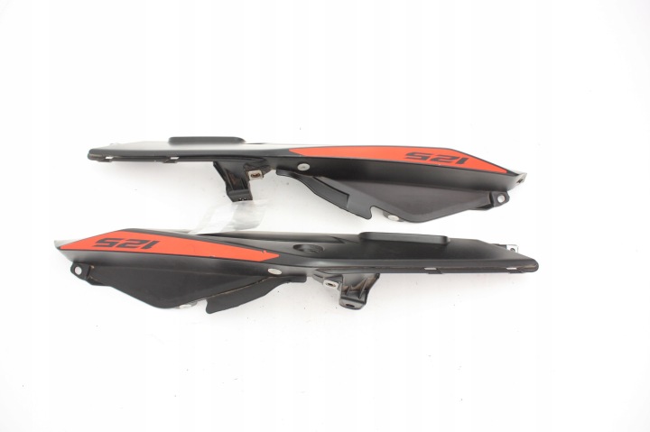 DÉFLECTEUR D'AIR QUEUE PLASTIQUE APRILIA RS4 125 TUONO 17-22