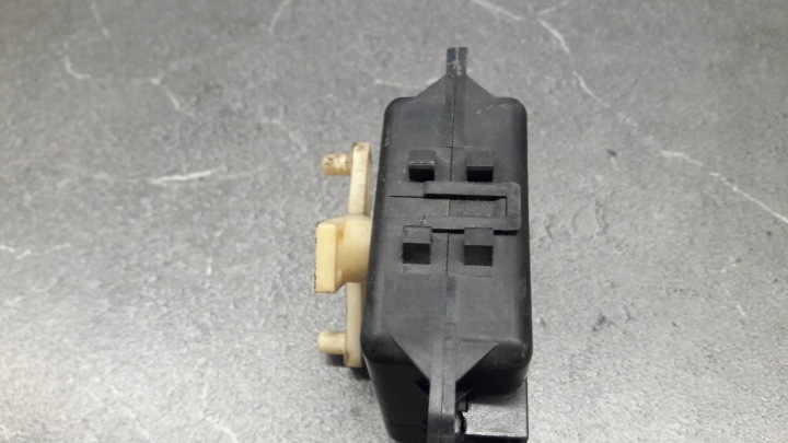 3G24030820 PETIT MOTEUR RÉCHAUFFEURS NISSAN ALMERA N6