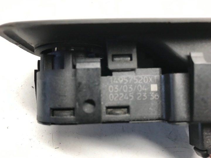 COMMUTATEUR VITRE CITROEN C8 14957520XT