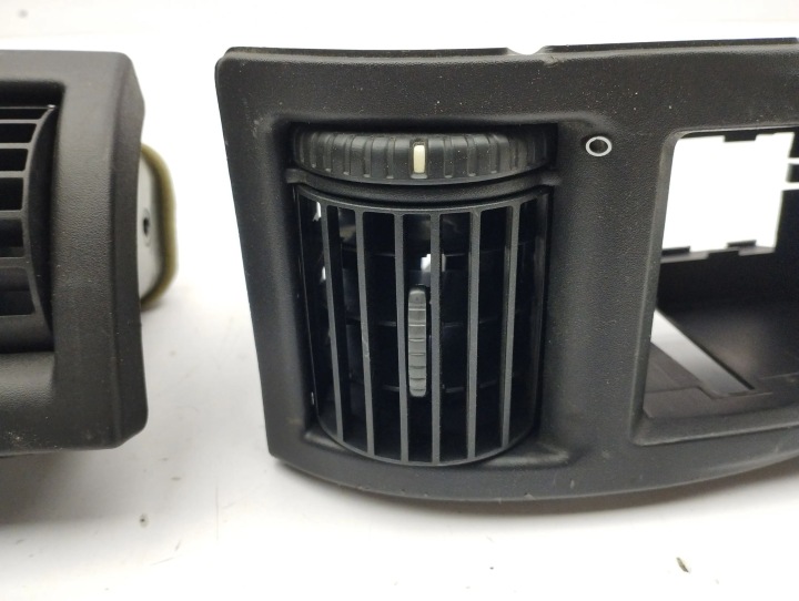 OPEL ASTRA G 2000 ENSEMBLE GRILLES CONDUIT D'AIR