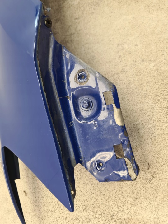VW POLO V 6R AILE GAUCHE AVANT LD5E