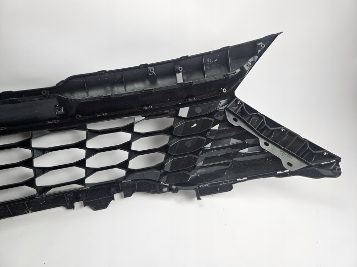 KIA SPORTAGE V 5 2021 GRILLE CALANDRE RADIATEUR 86351-R2020