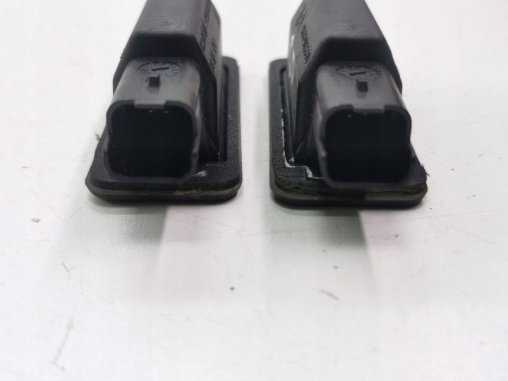 PEUGEOT 308 2014 AMPOULE CADRE DE PLAQUE D'IMMATRICULATION 9682403680