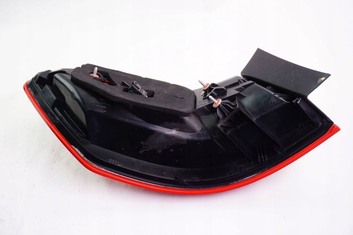 PHARE DROITE ARRIÈRE MERCEDES W212 A2128201264