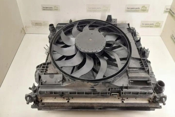 RADIATEUR EAU MERCEDES-BENZ GLE (W166) 0995000004 2.14L DIESEL 150KW 2018