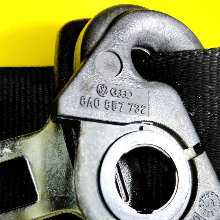 CEINTURE DE SÉCURITÉ DROIT ARRIÈRE AUDI A3 S3 8L 3D 8A0857732 NR2011