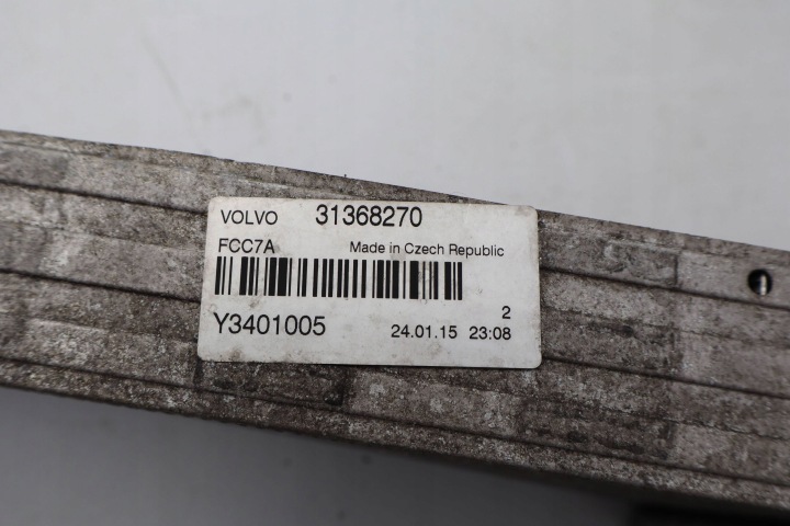 VOLVO OE 31368270 RADIATEUR AIR