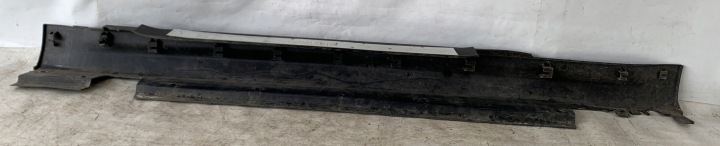 MOULURE SEUIL DROITE MINI R56 R57 R58 R59 7147916