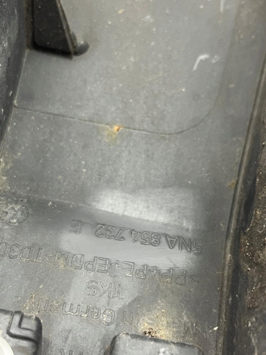 VW TIGUAN II MOULURE AILE DROITE AVANT