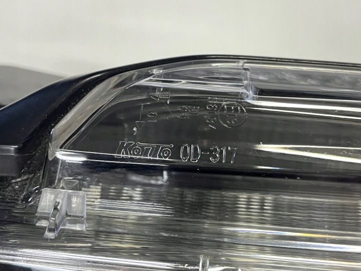 PHARES ANTIBROUILLARD LED FJD TOYOTA YARIS CROSS GAUCHE KOITO 0D-317 354.
