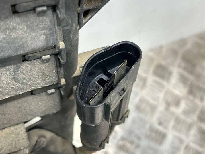 PANNEAU AVANT BMW 5 (F10) 16141910 4.4L GASOLINE 2012