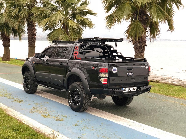 NISSAN NAVARA 2016 > BULL BAR PARACHOQUE LADO ESCALONES BOKI SÚPER POTENTE NEGRAS ACERO 