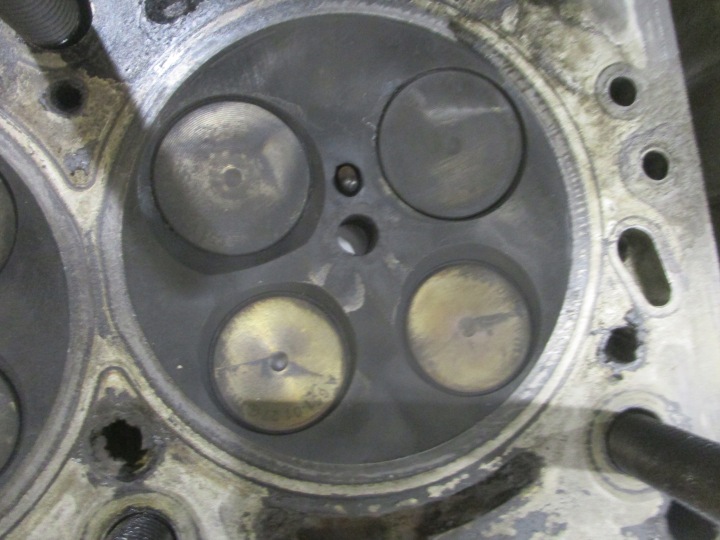 CULASSE MOTEUR MERCEDES W212 2.2 CDI A6510101220