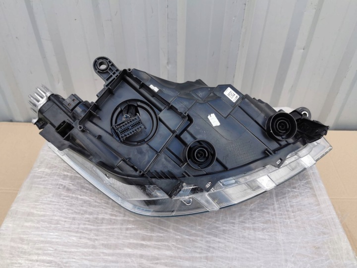 SEAT IBIZA V 6F1 ARONA PHARE AVANT GAUCHE B.LADNA POUCES EUROPE 6F1941007E