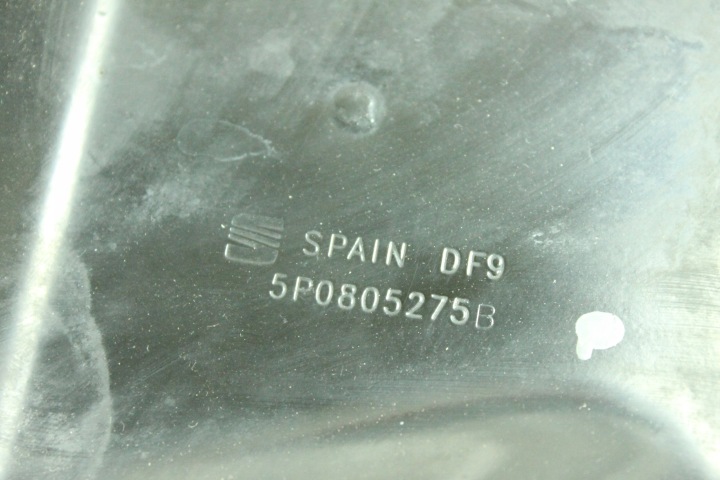 DOUBLURE DE PASSAGE DE ROUE MÉTALLIQUE SEAT ALTEA ALTEA XL LEON II 5P0805275B