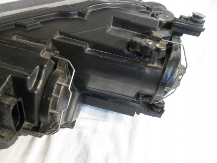 VW GOLF 7 VII SPORTSVAN 510 XÉNON DROIT PROJECTEUR PHARE AVANT AVANT